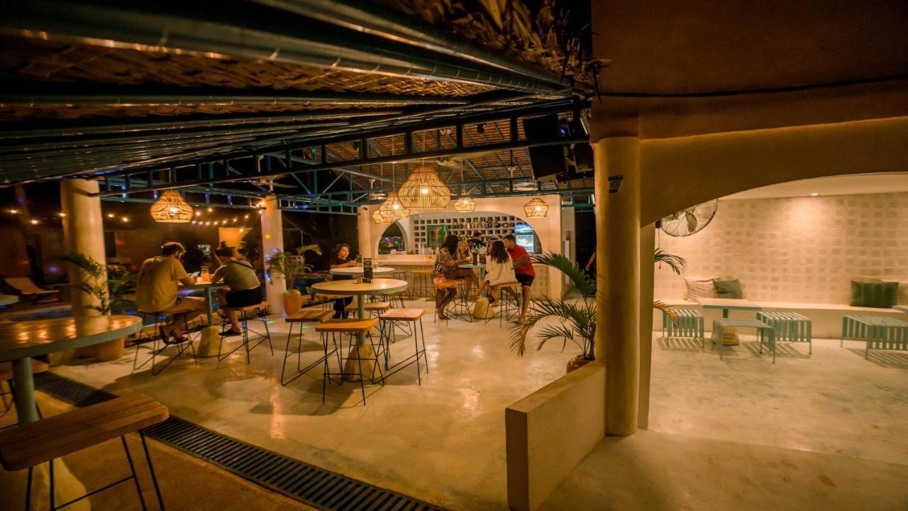 Mad Monkey Panglao Hostel ภายนอก รูปภาพ
