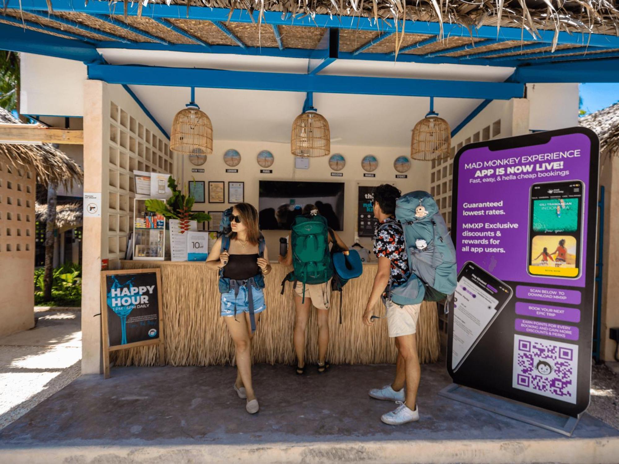 Mad Monkey Panglao Hostel ภายนอก รูปภาพ