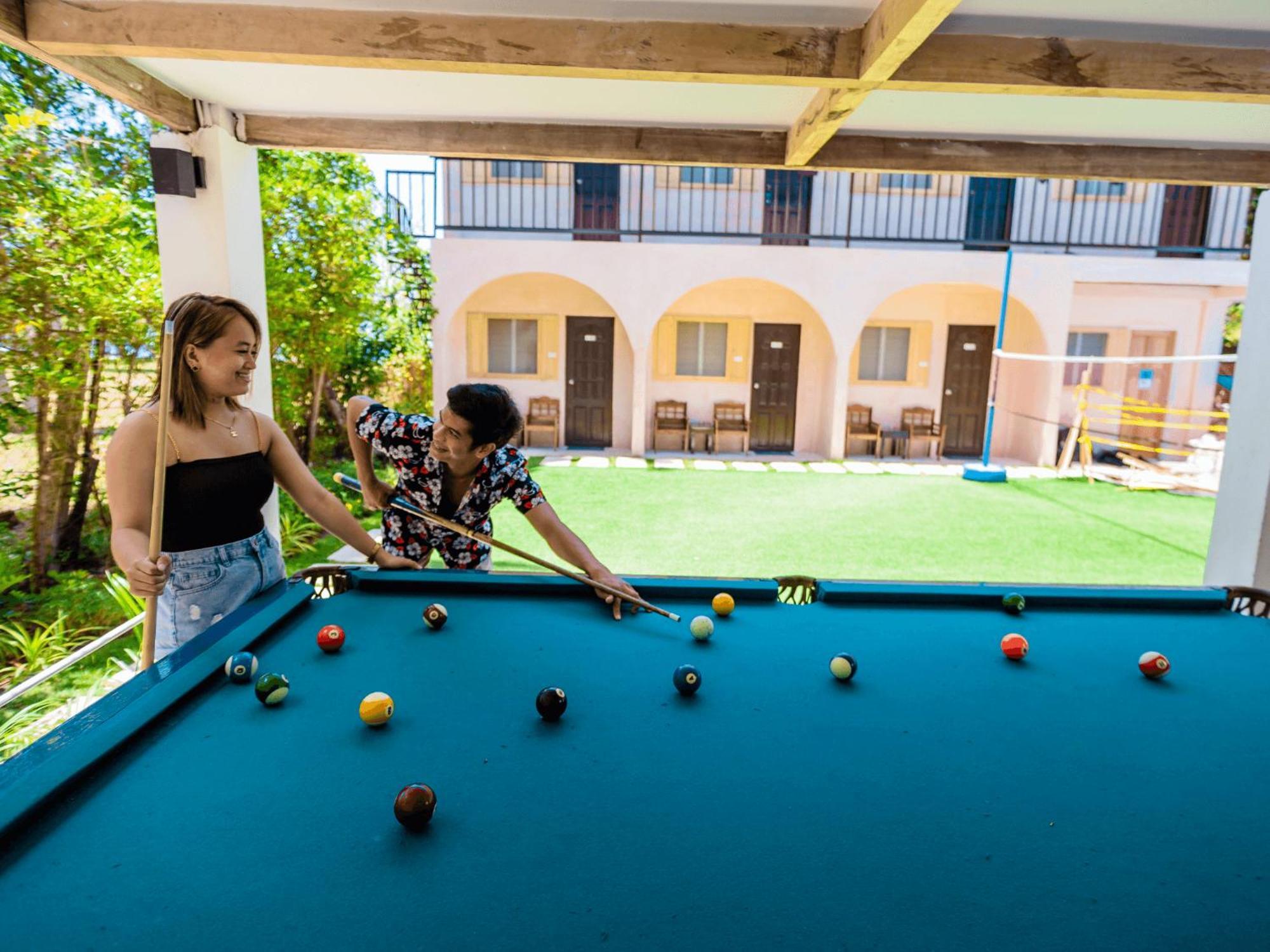 Mad Monkey Panglao Hostel ภายนอก รูปภาพ
