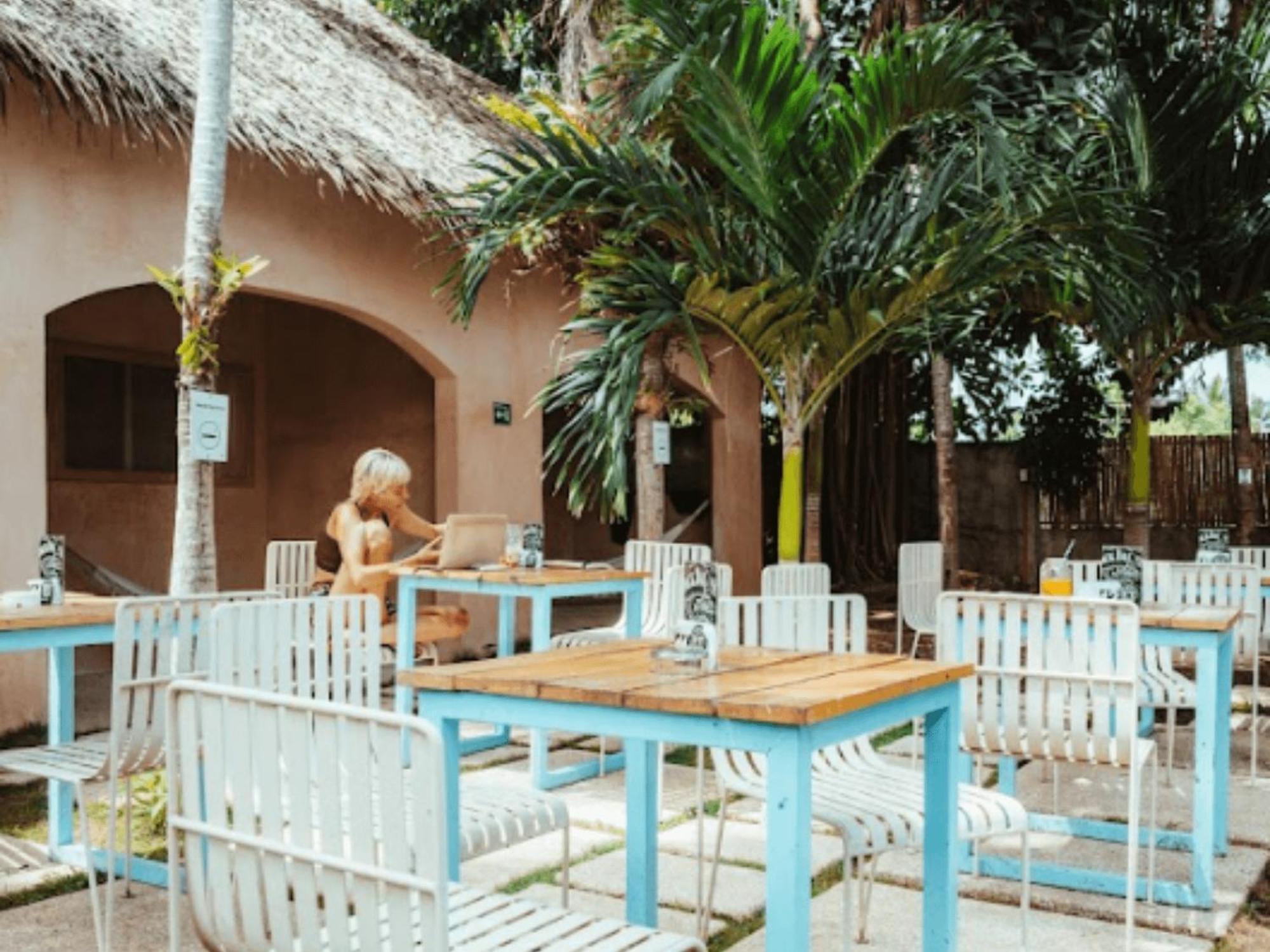 Mad Monkey Panglao Hostel ภายนอก รูปภาพ