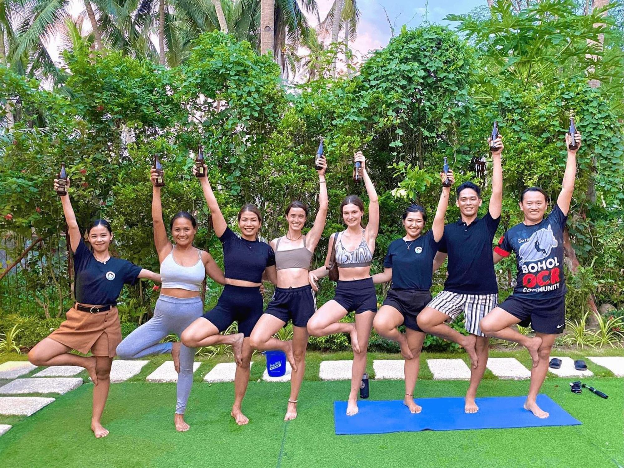 Mad Monkey Panglao Hostel ภายนอก รูปภาพ
