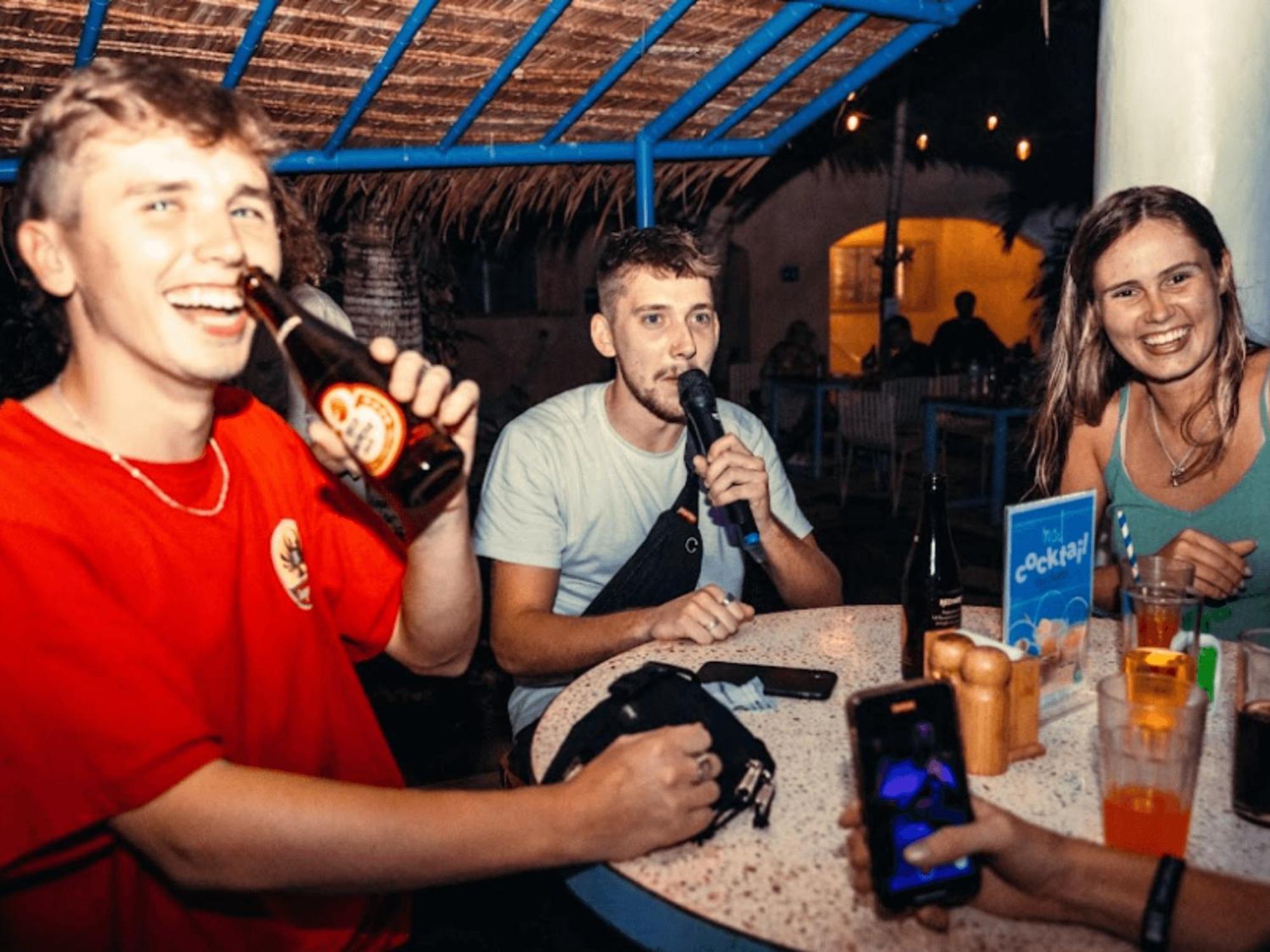 Mad Monkey Panglao Hostel ภายนอก รูปภาพ
