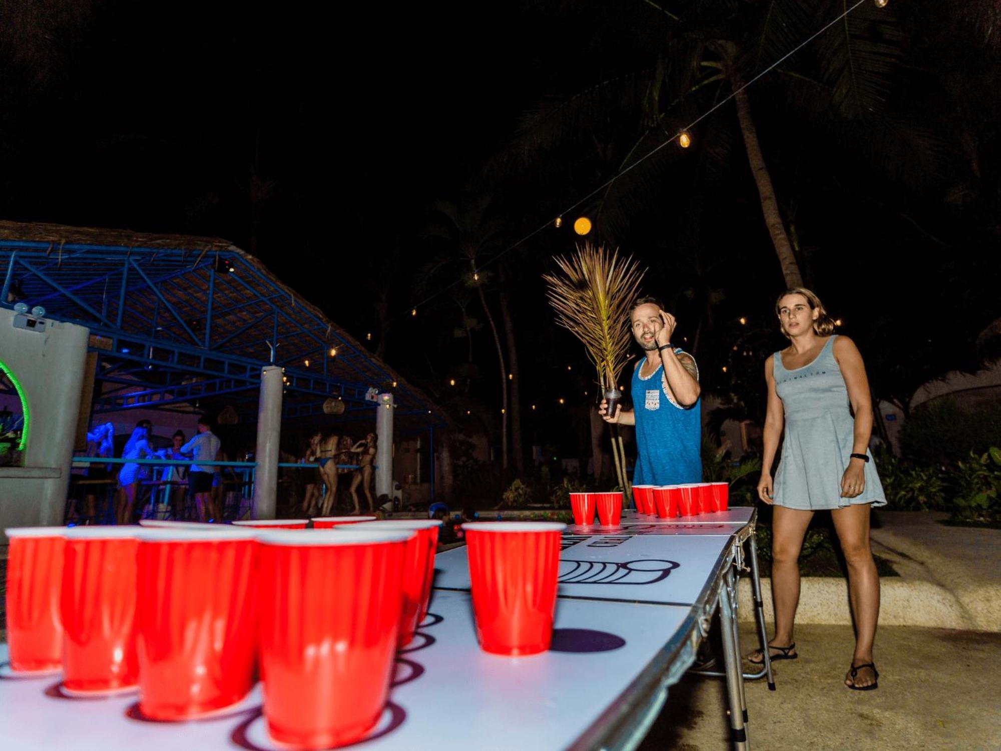 Mad Monkey Panglao Hostel ภายนอก รูปภาพ