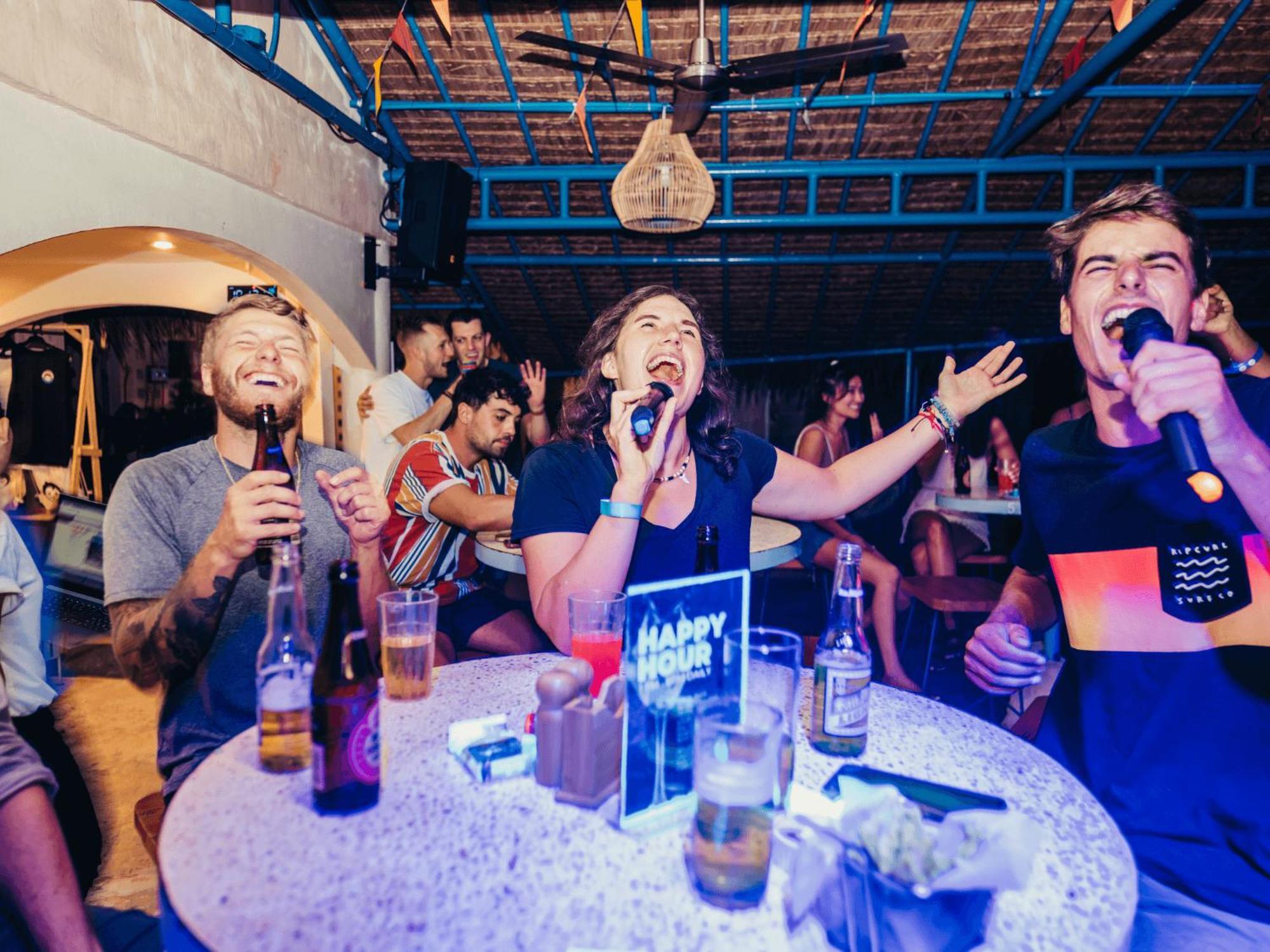Mad Monkey Panglao Hostel ภายนอก รูปภาพ